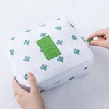 Travel outdoor makeup bag
